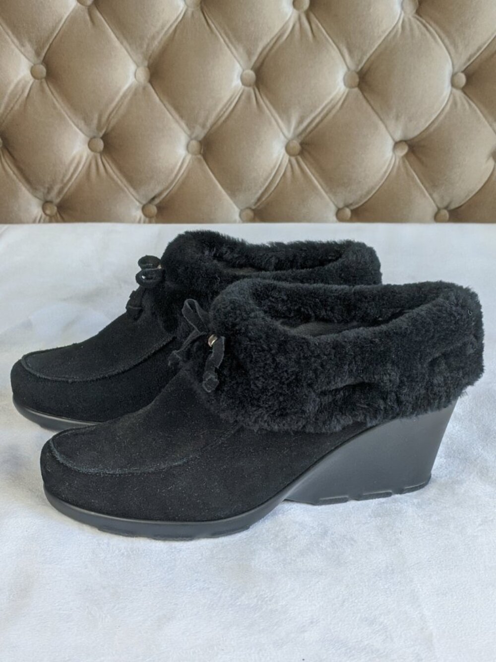 JOHNSTON & MURPHY Black Suede & Shearling Loafer Mule Wedges Size 7